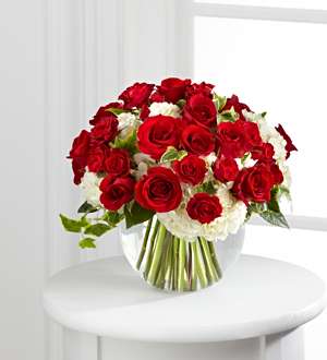 El FTD ® Nuestro Amor Eterno ™ Bouquet