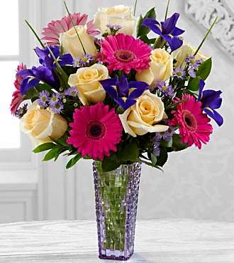The FTD® Hello Happiness Bouquet