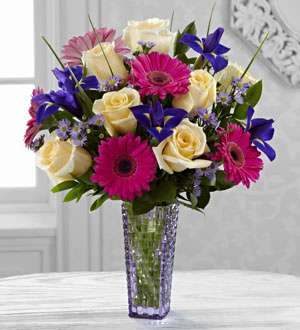 Bienvenida Felicidad™ Bouquet BHG FTD ®