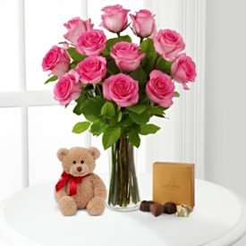 Rosas rosadas con el oso y Godiva ®
