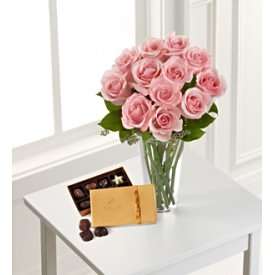 El FTD ® Pink Rose & Godiva Bouquet